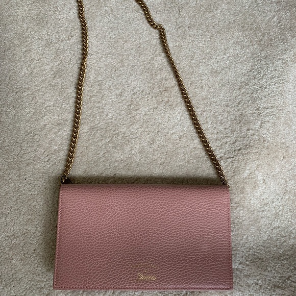 Gucci Handbags - Gucci cross over purse
